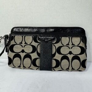 Coach Signature C Monogram Canvas Patent Leather Zippered Wristlet Wallet Black